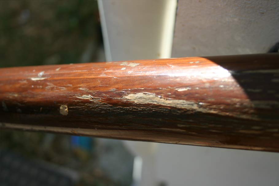 Stratification d'une main courante en bois